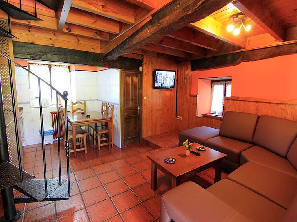 Apartamentos La Corona Llames de Parres 객실 사진